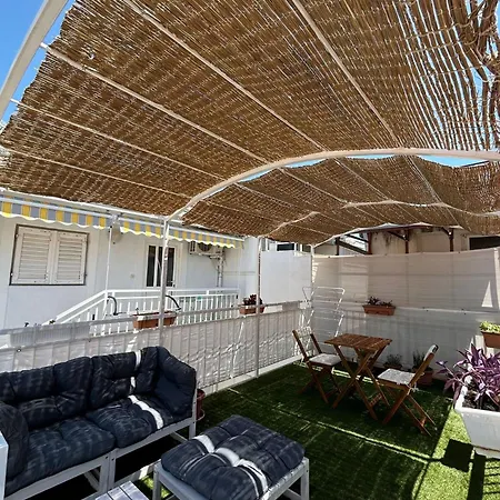 Mini Central Studio - Water Sports Equipment Baska Voda Exterior photo